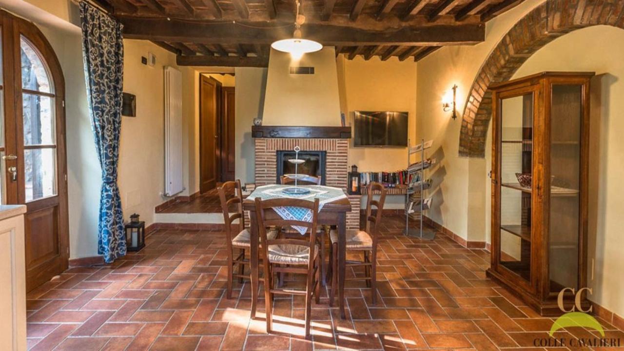 Colle Cavalieri - Country House ガヴォッラーノ エクステリア 写真