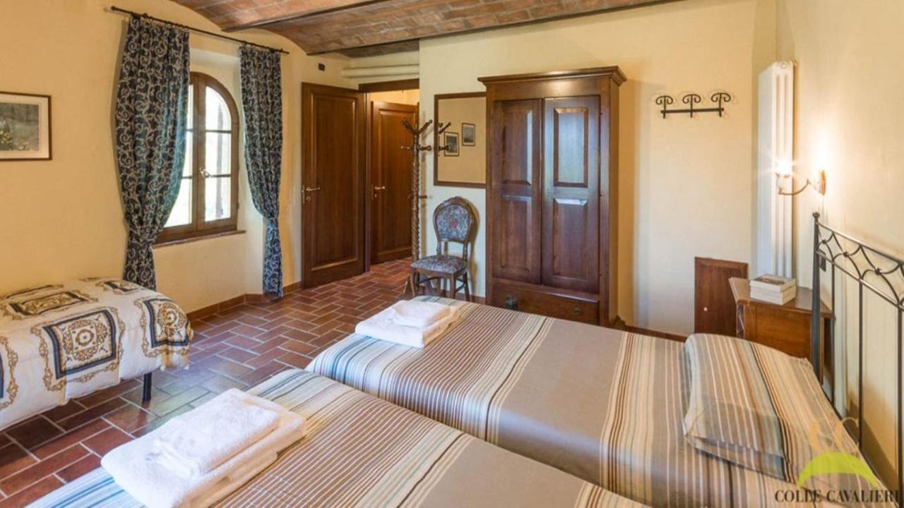 Colle Cavalieri - Country House ガヴォッラーノ エクステリア 写真