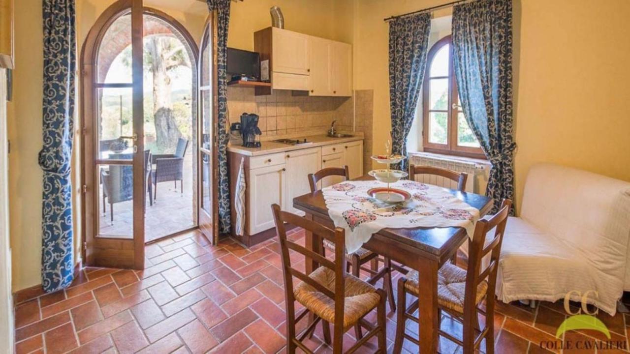 Colle Cavalieri - Country House ガヴォッラーノ エクステリア 写真