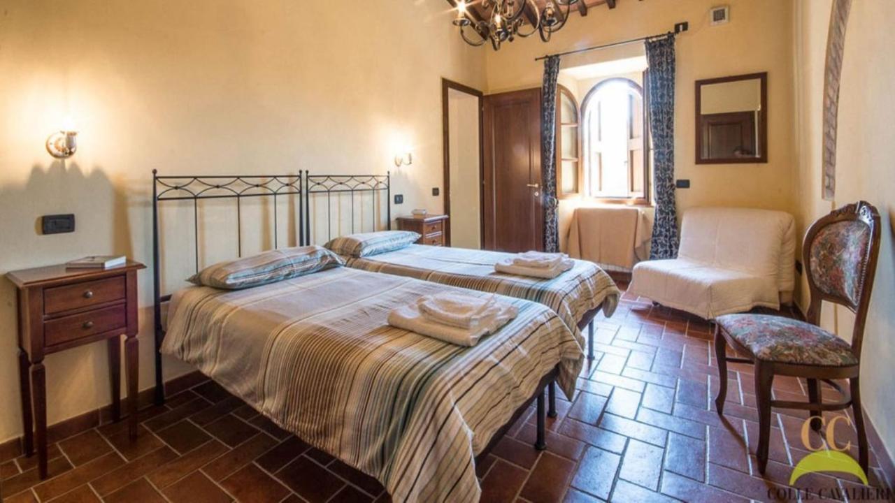Colle Cavalieri - Country House ガヴォッラーノ エクステリア 写真